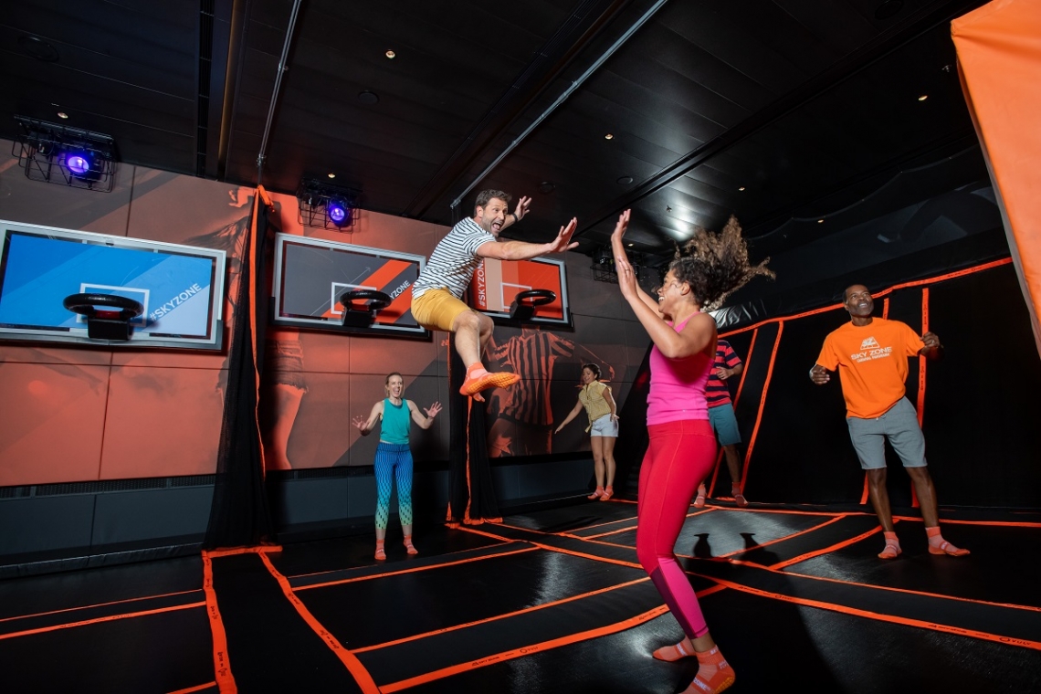 Bouncing in the Sky Zone trampoline cruise park